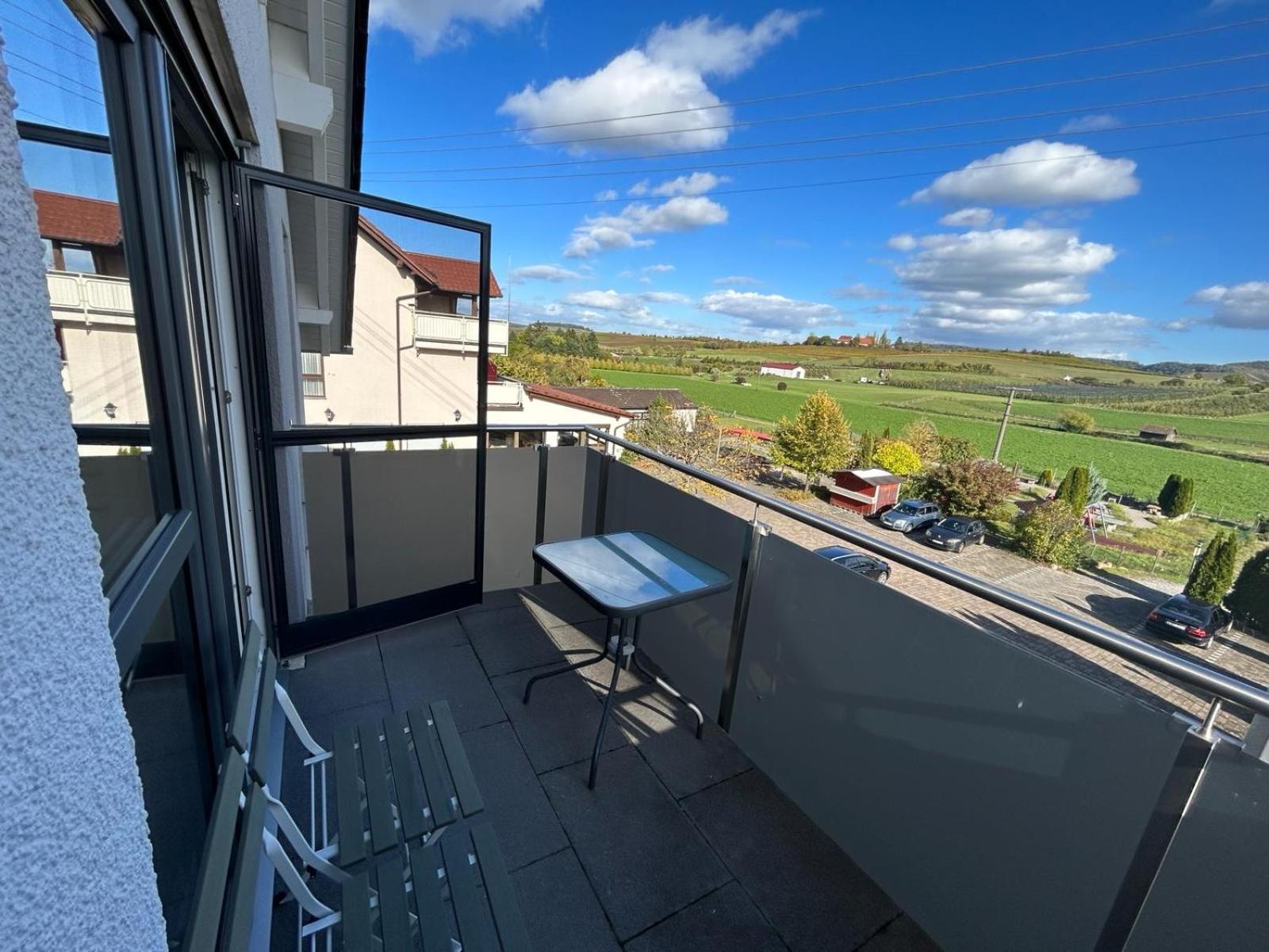 3 Zimmer Neubauwohnung In Der Schwaebischen Toskana เลอเวนชไตน์ ภายนอก รูปภาพ