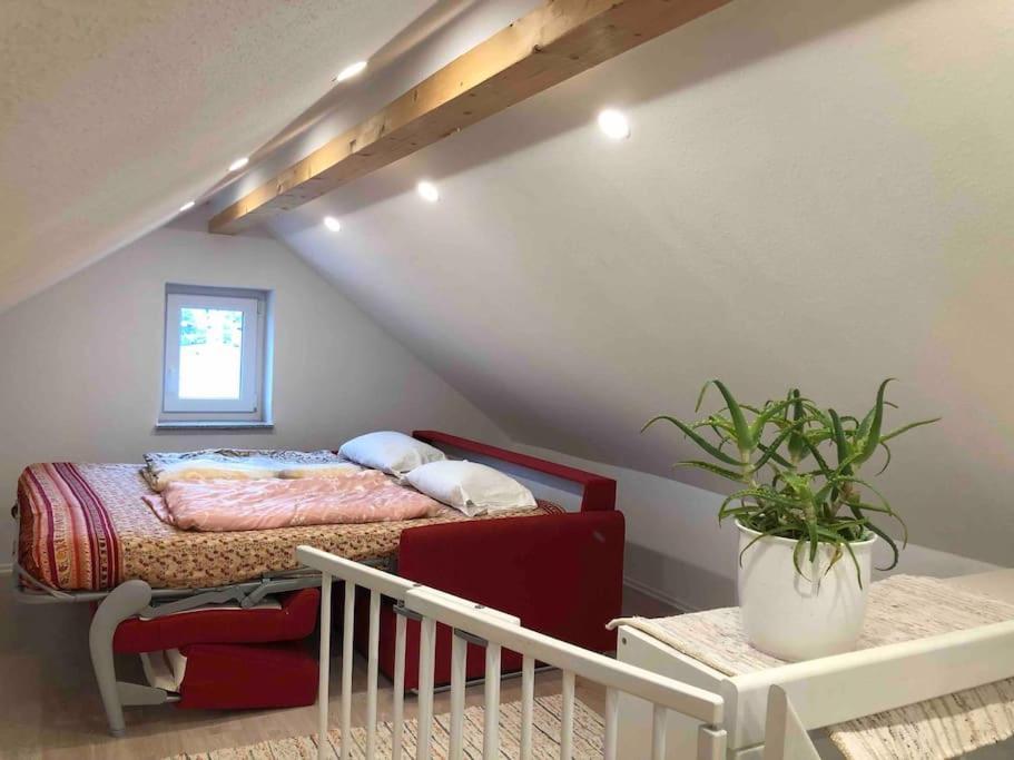 3 Zimmer Neubauwohnung In Der Schwaebischen Toskana เลอเวนชไตน์ ภายนอก รูปภาพ