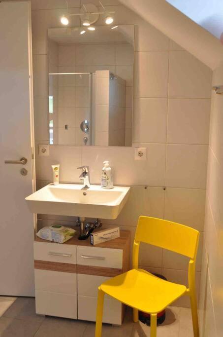 3 Zimmer Neubauwohnung In Der Schwaebischen Toskana เลอเวนชไตน์ ภายนอก รูปภาพ